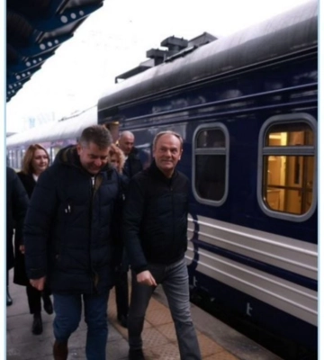 Туск прибув із візитом до Києва