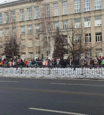 У Дніпрі школярі провели флешмоб до Дня Соборності України