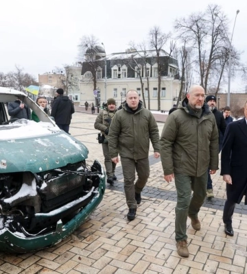 Шмигаль зустрівся з Туском у Києві: прем&#039;єри України та Польщі вшанували пам&#039;ять полеглих у війні захисників України