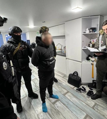 Нацполіція спільно з чеськими правоохоронцями затримала кібершахраїв, які обкрадали іноземців