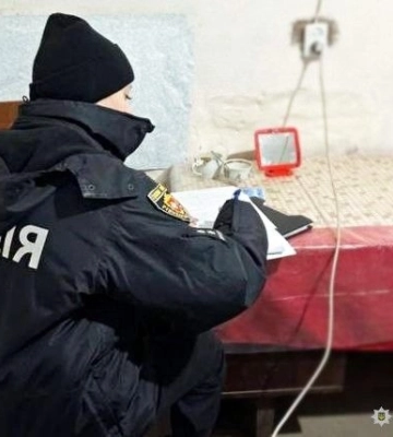 На Ровенской области разыскали и наказали двух подростков, которые изуродовали имущество в укрытии