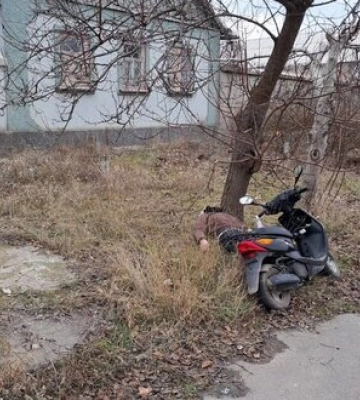 Росіяни скинули вибухівку на чоловіка у Бериславі: Він загинув. ФОТО