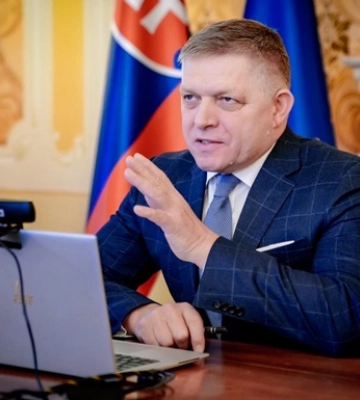 Премʼєр Словаччини Фіцо запропонував Україні віддати частину територій росії. У МЗС відреагували