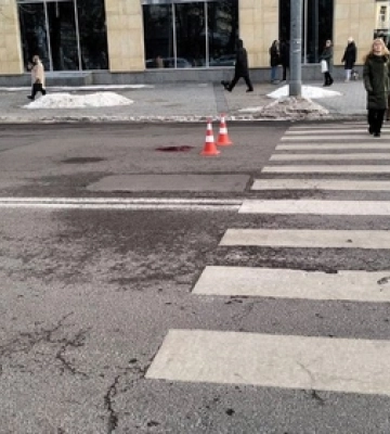 На пішохідному переході у центрі Луцька авто збило чоловіка 