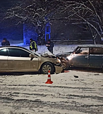 Троє людей отримали травми внаслідок ДТП в Сумах
