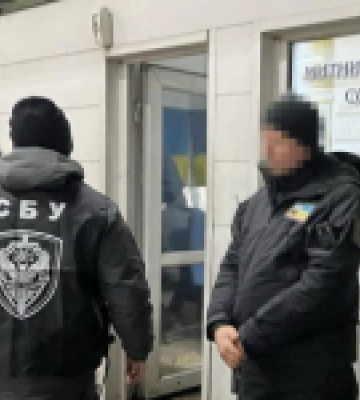 До 1,5 тисячі євро з перевізника: СБУ викрила на корупції митний пост на Закарпатті