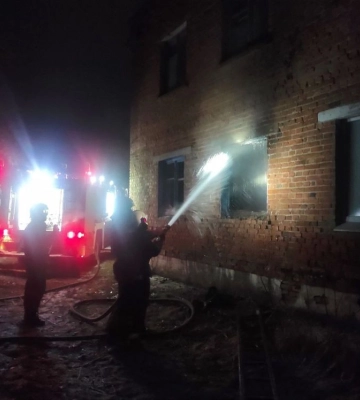 Багатоквартирний будинок спалахнув на Харківщині: загинув чоловік та дві жінки