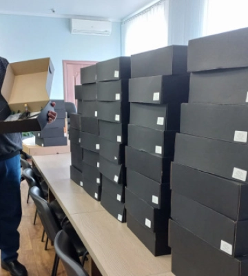 Громада Хмельниччини з початку року передала Силам оборони 250 дронів-камікадзе
