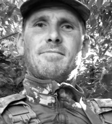 Миколаївська громада провела в останній путь Сергія Сибірку