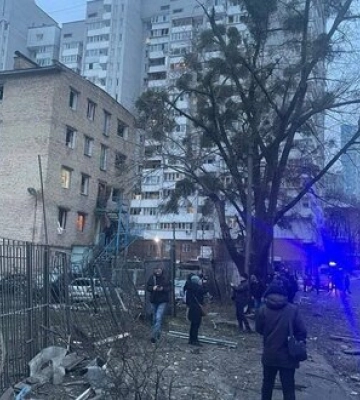 Ракетна атака на Київ: КМВА повідомляє про загиблу, від 14 до 18 постраждалих, є пошкодження у 4 районах