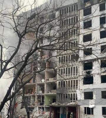РФ обстреляла Харьков ракетами Х-22, есть погибшие и раненые (фото, видео)