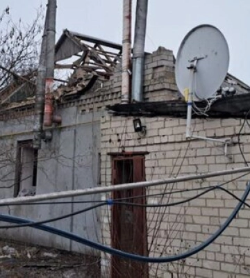 Ракетный удар по Павлограду: погибла женщина, повреждены две школы и 8 многоэтажек. ФОТОрепортаж