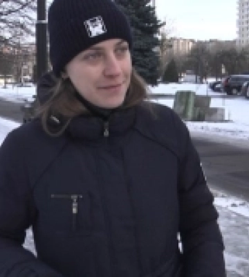 Лучани скаржаться на слизькі тротуари