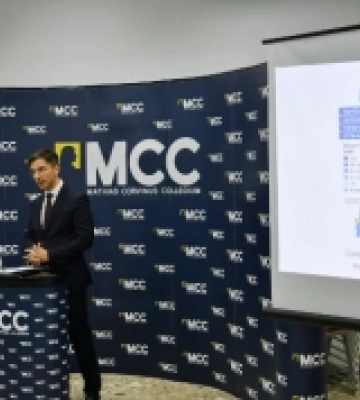 У Берегові уповноважений уряду Угорщини розповів про допомогу українським біженцям