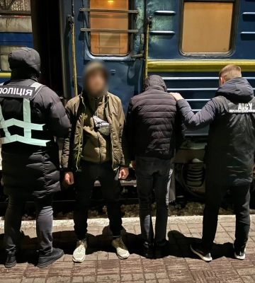 Заробляв на війні: затримали волинянина, який обіцяв переправити ухилянта за кордон