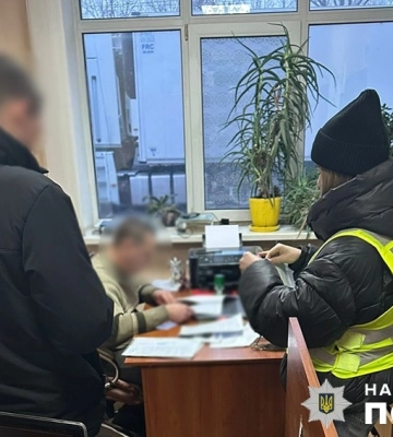Разворовали около миллиона гривен: в Киеве руководителей КП подозревают в растрате на закупке дорожного оборудования