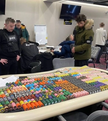 Детективи БЕБ Київщини викрили мережу підпільних покер-клубів