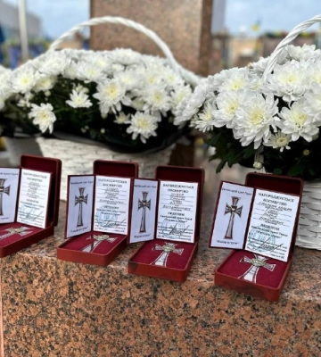 Рідним загиблих військових із Костопільської громади вручили нагороди