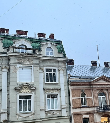 Сильний вітер і дощ. Погода у Франківську 24 січня