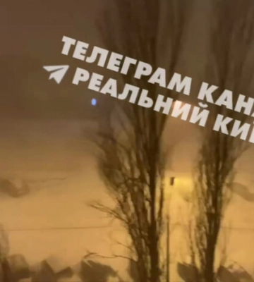 Киевлян испугали громкие звуки – это был гром: столицу накрыла мощная зимняя непогода