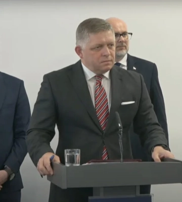 Премьер Словакии заявил о &quot;нормальной жизни&quot; в Киеве после массированного ракетного обстрела рф
