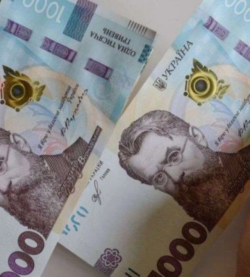 Взятка в долг: в Днепре пьяный мужчина пытался подкупить полицейских