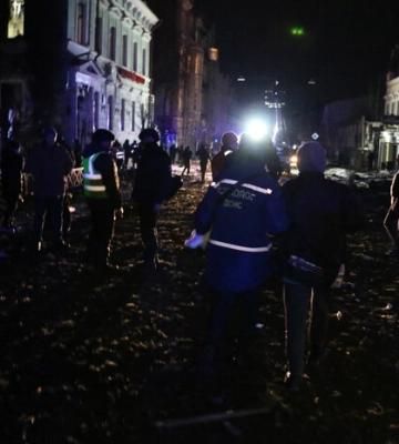Ракетні удари по Харкову: нові деталі від рятувальників (фото, відео)