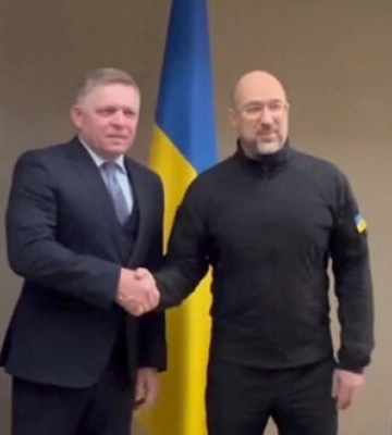 Шмигаль зустрівся із Фіцо в Ужгороді: &quot;Розраховуємо на конструктивний та практичний діалог&quot;. ВIДЕО
