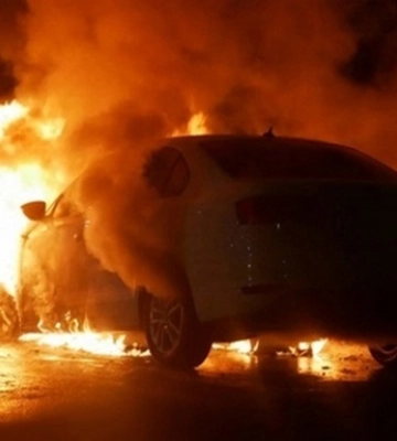 В Одесской области неизвестные подожгли автомобиль военнослужащего