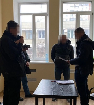 Посадовець Національної академії наук підозрюється у вимаганні ₴72 тис. за оренду приміщення