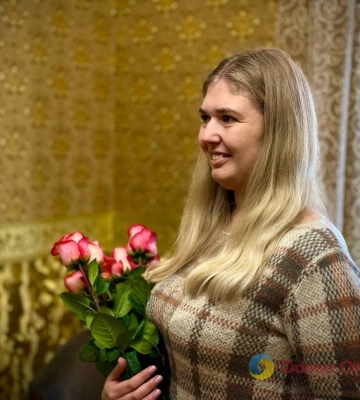 Перша одеська сім’я отримала компенсацію за знищене РФ житло