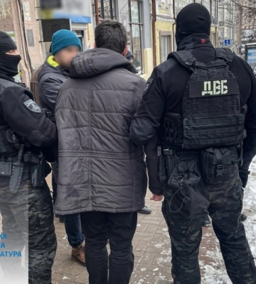 Посадовець КМДА та його спільник вимагали частину від компенсації по кредиту в рамках держпрограми