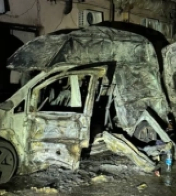 Понівечені будинки та автівки, влучання у меблевий завод, постраждалі: подробиці атаки шахедів по Одесі