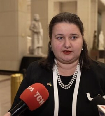Україна продовжує отримувати військову допомогу США, - посол Маркарова