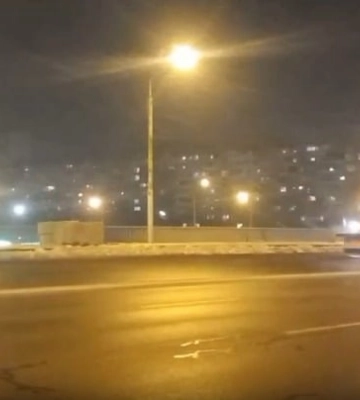 У Києві вивели 132 одиниці спеціальної техніки: обробляють дороги протиожеледними матеріалами