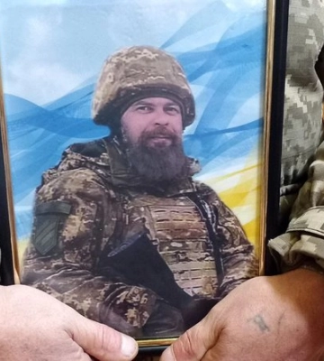 У Сумах попрощалися з військовим Романом Анохіним