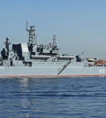 Росіяни перекинули «Оленегорский горняк» в окупований Севастополь - ВМС