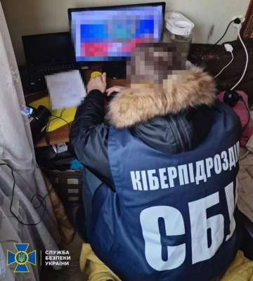 Український хакер готував кібератаки на урядові сайти та наводив російські ракети на Харків