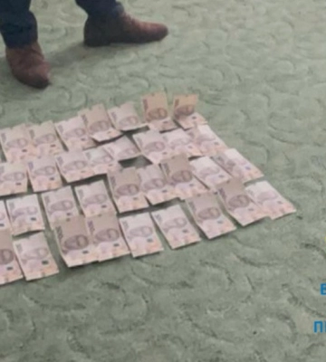 Посадовця Волинського облавтодору викрили на хабарі 