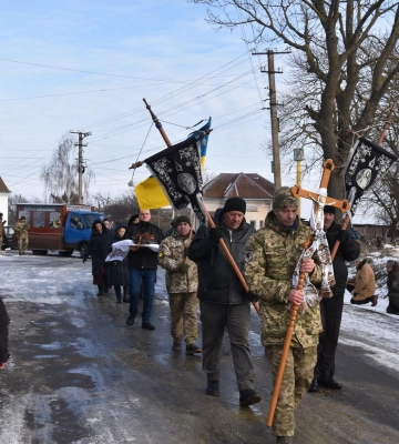 На Гощанщині поховали воїна, який відбивав штурми росіян під Авдіївкою