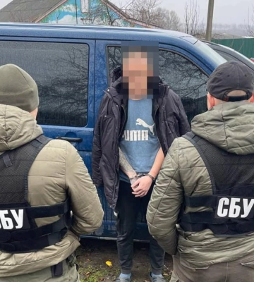 Черкаська СБУ: до десяти років засудили чоловіка, який коригував ракетні удари по Харкову