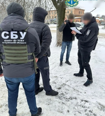 2 тис доларів США хабаря за активізацію досудового розслідування – на Сумщині затримано старшого слідчого райвідділу поліції