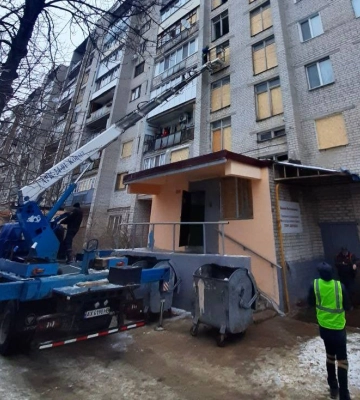 Понад 4,2 тисячі вибитих вікон закрили у Харкові комунальники