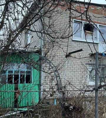 Армійці рф обстріляли Нікопольський район: пошкоджені шість будинків та комунікації