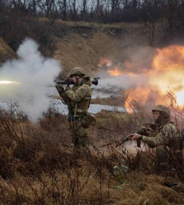 На лівобережжі Дніпра на Херсонщині окупанти намагаються вибити підрозділи ЗСУ з плацдармів, – Генштаб