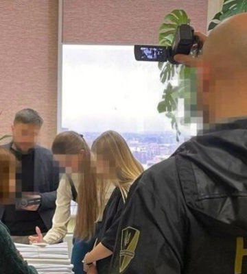Чотирьох суддів Київського апеляційного суду відсторонено ще на два місяці від здійснення правосуддя