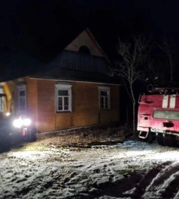 На Маневиччні зайнялась господарська споруда: працювали рятувальники 