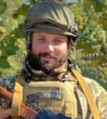 У Сарнах попрощалися з загиблим на війні Богданом Соломкою