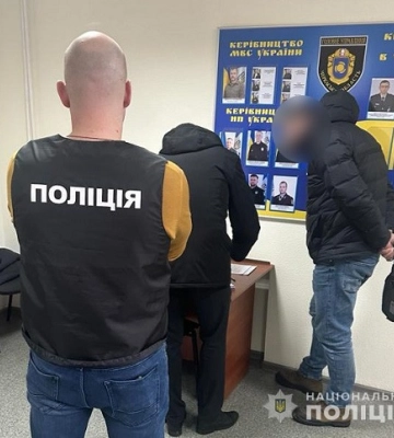Миколаївець у складі злочинного угруповання захопив завод