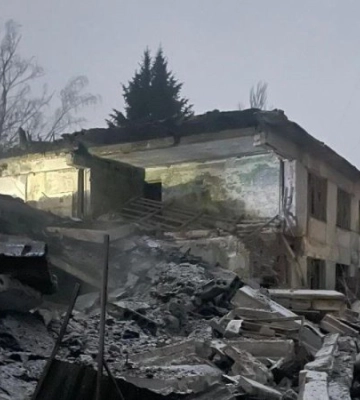 Вночі росіяни завдали ракетного удару по Мирнограду на Донеччині, 6 людей поранені